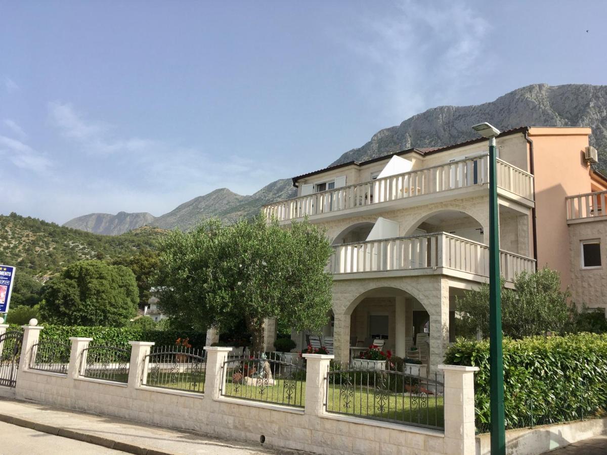Villakamena Drvenik  Exteriér fotografie